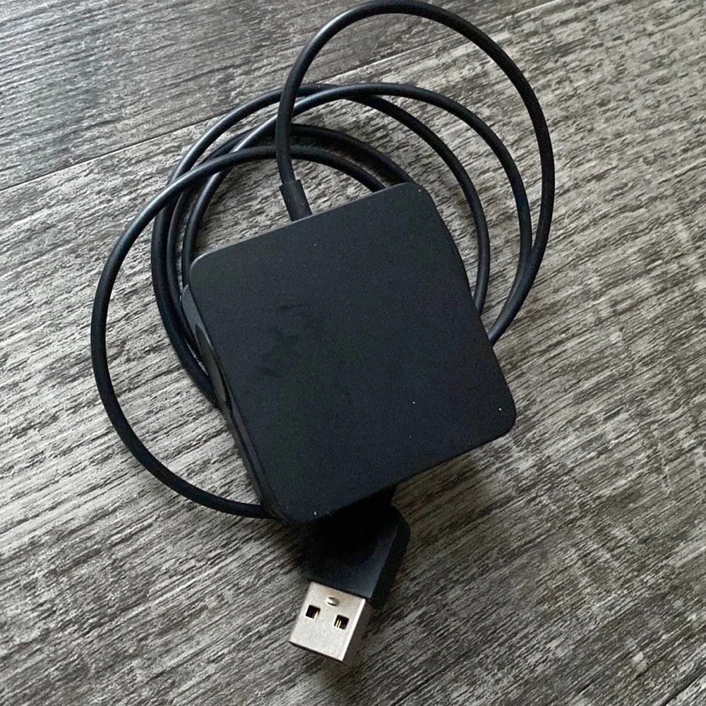 Amazon | Halo Band USB-A Charger First Generation Fitness Travel Charging Black